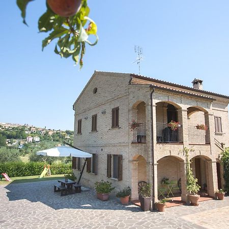 Bed And Breakfast Aratro & Rosmarino Civitanova Marche Exterior photo